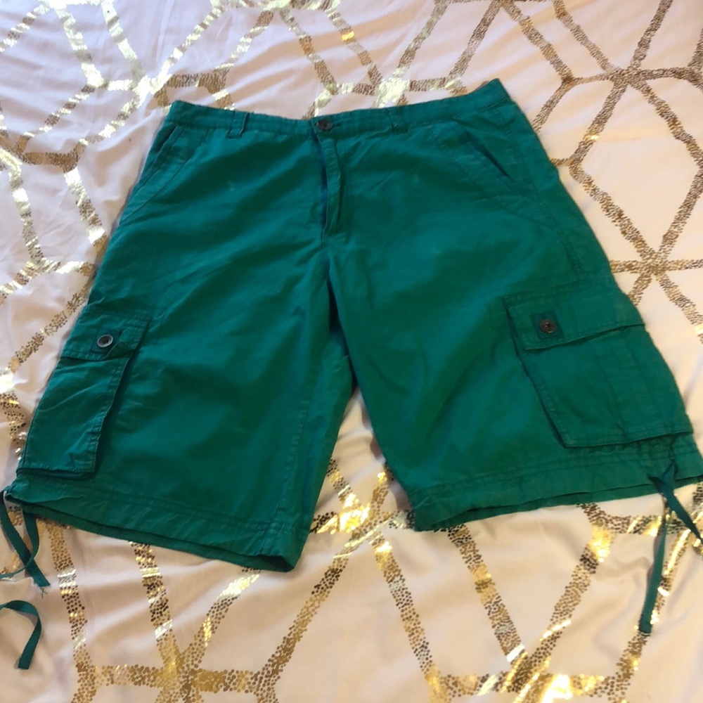 Marc Ecko Cut & Sew Green Cargo Shorts